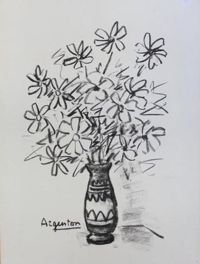 null Roger ARGENTON (1908-1990) Bouquet de fleurs Fusain signé en bas à gauche 65x50...