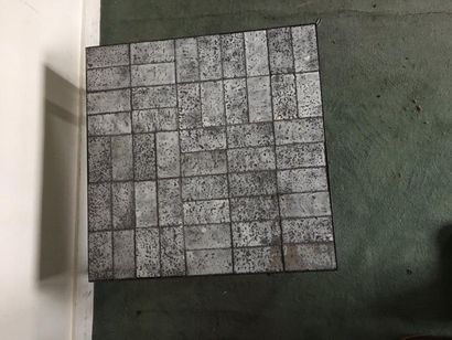 null Table basse carrée en fer forgé à plateau de plaques rectangulaires en céramique...