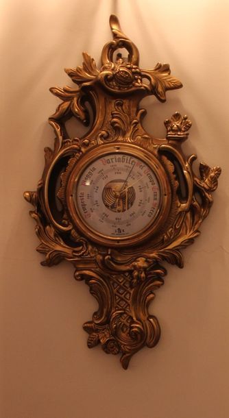 null Baromètre d'applique en bois redoré style Louis XV H : 48 cm