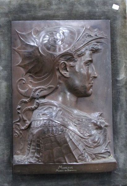null Bas relief en bronze "minerve" 52x34 cm