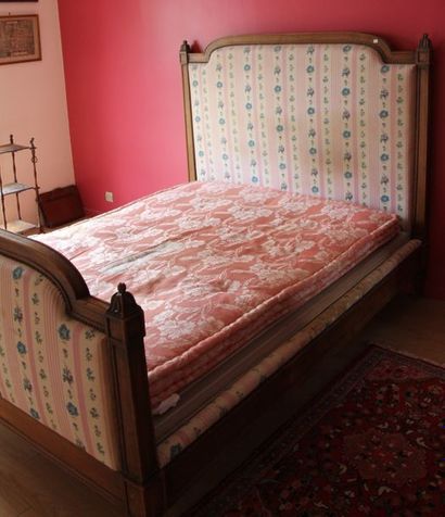 null *Bois de lit deux personnes en bois naturel style Louis XVI