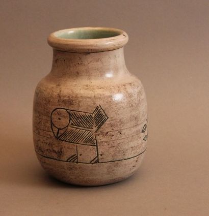 null *Jacques BLIN (1920-1995) Petit vase pansu en faïence à col cylindrique annelé,...