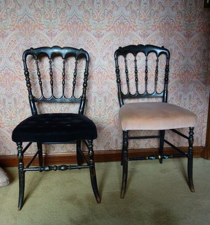 null Paire de chaises à barreaux en bois noirci, époque Napoléon III
