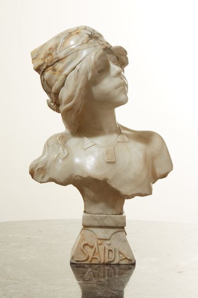 null Emmanuel VILLANIS (1858-1914) Saida Buste en marbre blanc signé et titré H :...