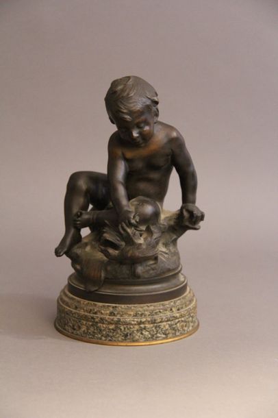 null Auguste MOREAU (1834-1917) d'après
L'enfant au canard
Sculpture en bronze à...