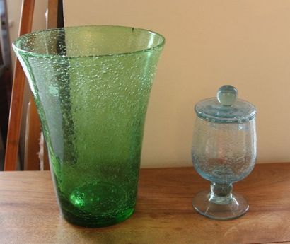 null BIOT grand vase en verre vert et bonbonnière ne verre bleu