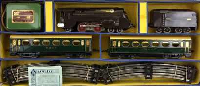 null HORNBY: Coffret «ETOILE DU NORD» avec locomotive électrique 221, carénée, marron...