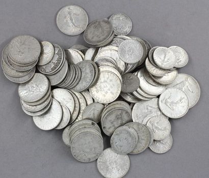 null Treize pièces de 2 FF en argent dont onze Semeuse et deux Cérès Cinquante pièces...