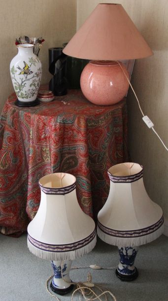 null Lot de vases et pieds de lampe en céramique