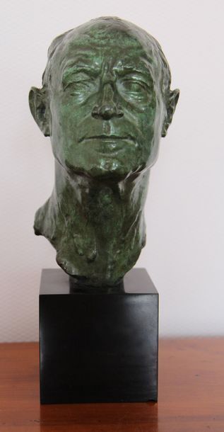 null DESCATOIRE Alexandre (1874-1949) Buste d'homme Sculpture en bronze à patine...