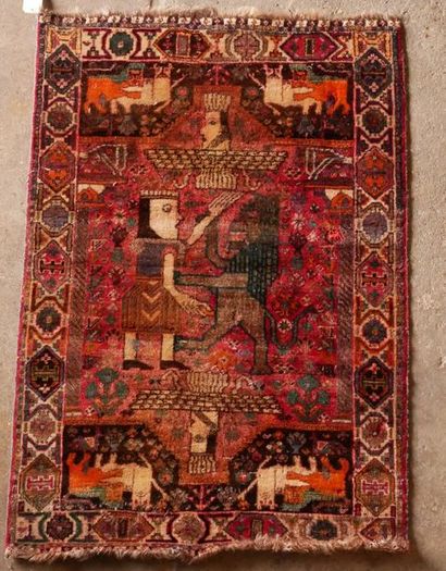 null *CHIRAZ (Iran) vers 1980 Tapis en velours en laine sur fondations en laine,...