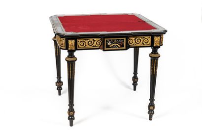 null Veuve ROLL à Paris, vers 1877-1880.

Table à jeux en placage de bois noirci,...