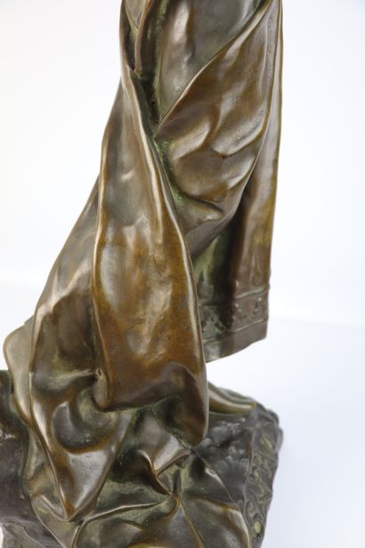 null Emmanuel VILLANIS (1858-1914).

Sapho.

Important bronze à patine brune, signé...