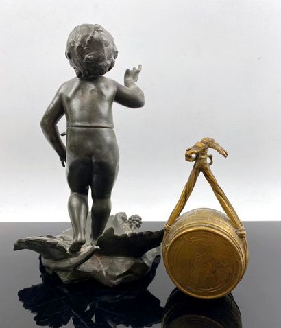 null Auguste MOREAU (1834-1917).

Statuette en régule et bronze figurant un amour...