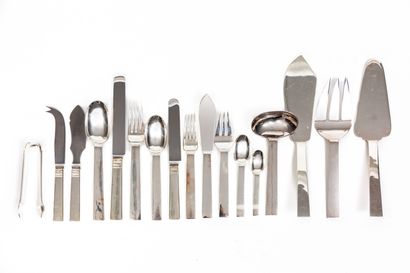 null LAPPARRA.

Important silver cutlery and knife set, of an elegant Art Deco style,...