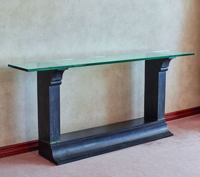 null 
A green patina bronze console with a glass top.




H_76,5 cm W_178 cm D_32...
