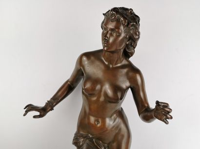 null Emmanuel FONTAINE (1856/57-1935).

Nymph with a snake.

Bronze sculpture with...