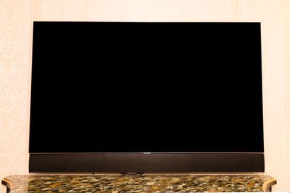 null SAMSUNG QE75Q7FAMTXXC large flat screen TV, 190 cm.

Assumed version: 2017,...