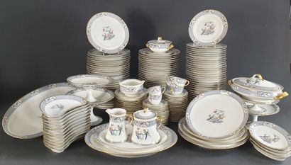 null 
Théodore HAVILAND, Limoges.




Service de table en porcelaine à décor chinoisant...
