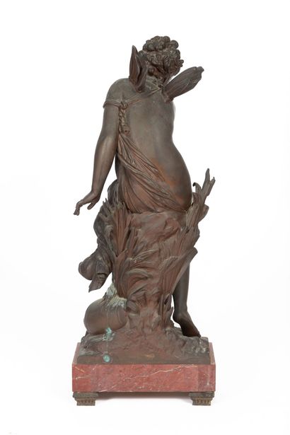  Mathurin MOREAU (1822-1912). 
La Libellule. 
Sculpture en bronze à patine brune,...