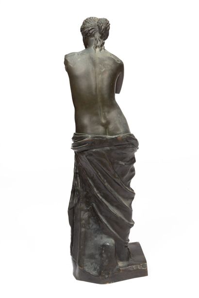 null D'après l'Antique. 

Vénus de Milo. 

Sculpture en bronze à patine brune.

Epreuve...