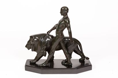 null 
Max LE VERRIER (1891-1973).

The lion tamer.




Important group in regula...