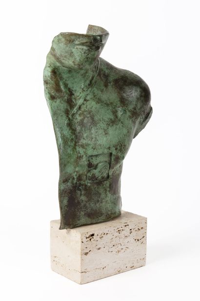 null Igor MITORAJ (1944-2014).

Bust of Asclepios.

Sculpture in bronze with antique...