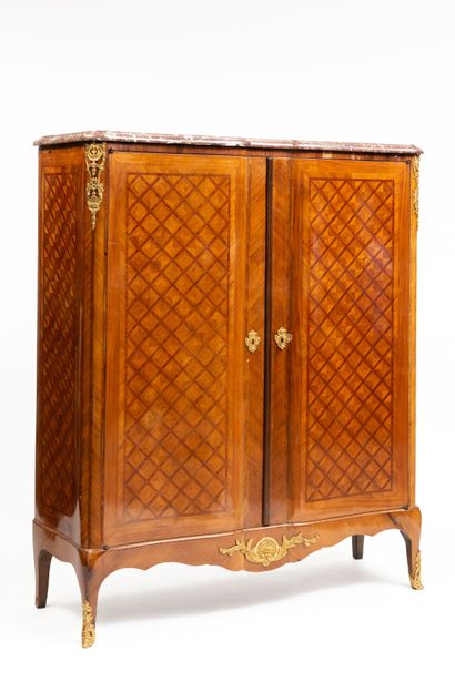 null Piece of furniture in marquetry of wood of veneer, opening with two doors with...