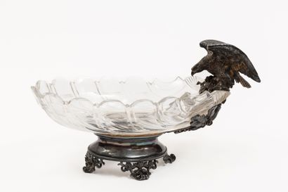 null LEBRUN.

Cup of form shuttle out of engraved crystal, the mount in silver plated...