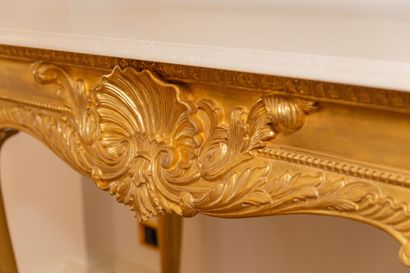 null ARMANDO RHO, Italy, attributed to.

Carved and gilded wood console decorated...