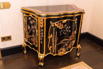 null ARMANDO RHO, Italy.

Pair of commodes forming large bedside tables in blackened...
