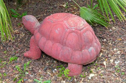 null Decorative turtle in red painted ceramic.

H_34 cm L_70 cm
