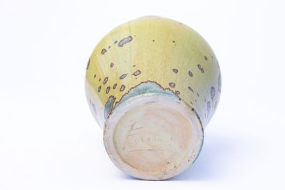 null Serafino FERRARO (1939-2017). 
Vase pansu à col évasé en céramique à décor de...