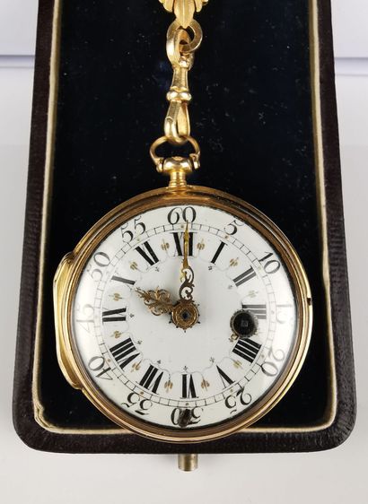 null Yellow gold onion watch, the white enamelled dial decorated in gold with repeated...
