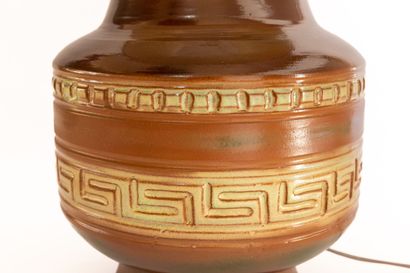 null Serafino FERRARO (1939-2017). 
Foot of lamp in brown enamelled ceramics with...