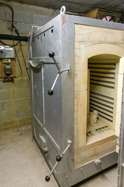 null Ceramic firing oven,
Scandiaoven 1300 degrees, 24 kw.
Exterior dimensions:
H_186...