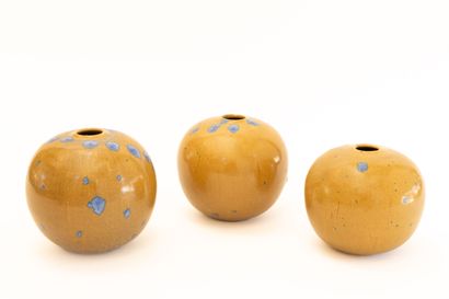Serafino FERRARO (1939-2017). 
Three ceramic...