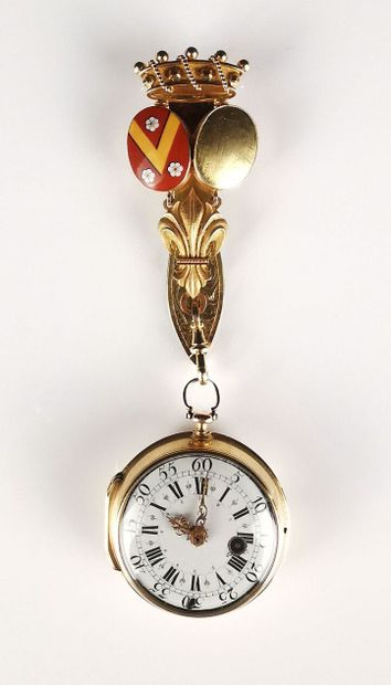 null Yellow gold onion watch, the white enamelled dial decorated in gold with repeated...