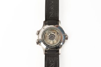 null HAMILTON. 
Steel men's wristwatch, "Khaki" model.
The dial signed with black...