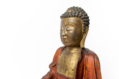 null CHINE, dynastie Ming (1368-1644).
Importante sculpture du bouddha Shakyamuni...