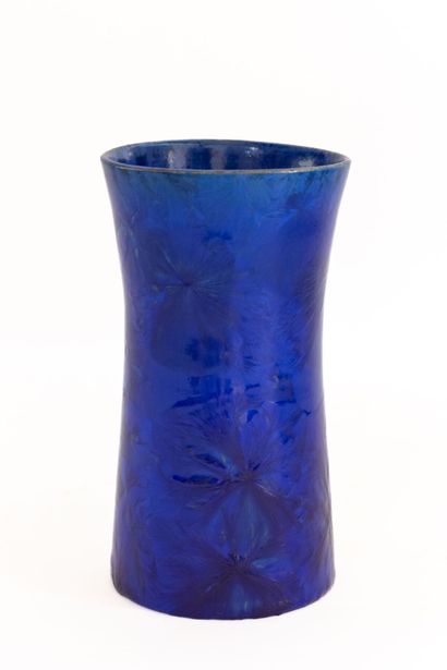 null Serafino FERRARO (1939-2017). 
Vase with cylindrical body slightly flared in...
