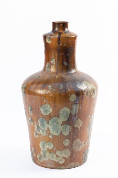 null Serafino FERRARO (1939-2017). 
Vase pansu à haut col en céramique à décor de...