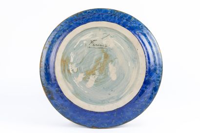 null Serafino FERRARO (1939-2017). 
Circular ceramic dish decorated with blue metallic...