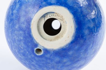 null Serafino FERRARO (1939-2017). 
Pied de lampe de forme boule en céramique à décor...