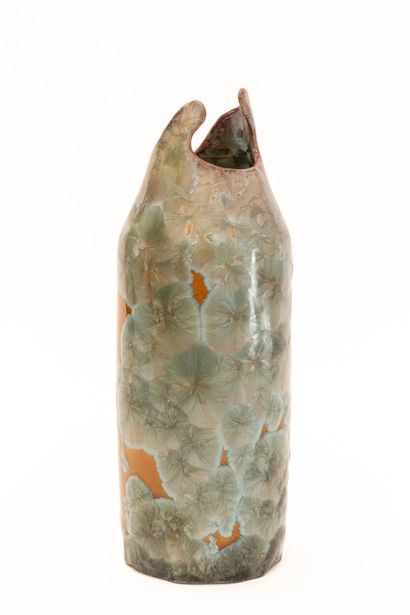 null Serafino FERRARO (1939-2017). 
Cylindrical vase with free form neck in ceramic...