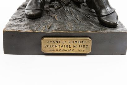 null Henry Étienne DUMAIGE (1830-1888). 
Avant le combat volontaire 1792. 
Bronze...