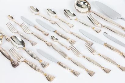 null HERMÈS, Paris.
Silver and gilt metal cutlery and knives set, model "Moisson",...