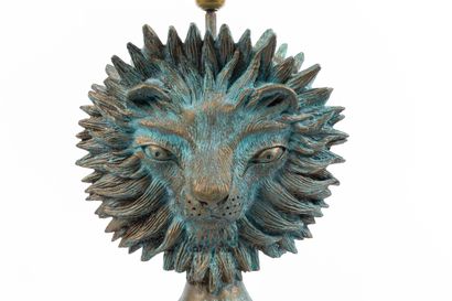 null Jean MARAIS (1913-1998).
Lion (double-face).
Pied de lampe en bronze à patine...