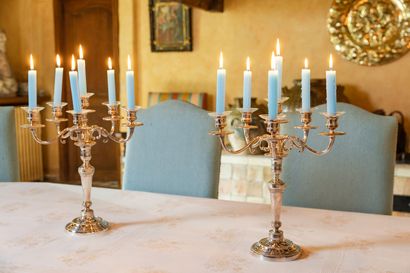 null Pair of six-light candelabra with transformation (can be used as candlesticks)...