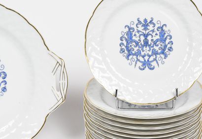 null BERNARDAUD et Cie, Limoges. 
Porcelain dessert service, "Louis XIII" model,...